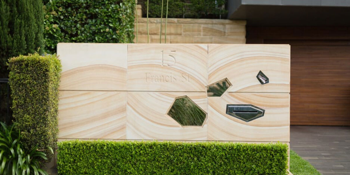 Sawn Sydney Sandstone Cladding