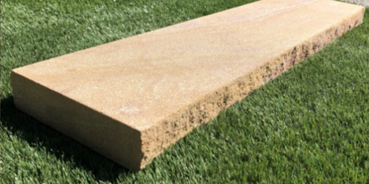 Split edge sandstone capping
